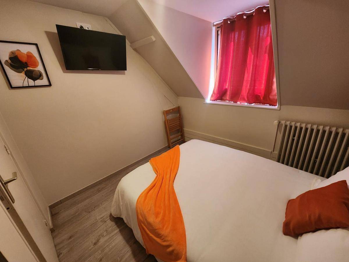 Le Croc'N Bar chambre orange in Saint-Nicolas-d'Aliermont, Région de Dieppe
