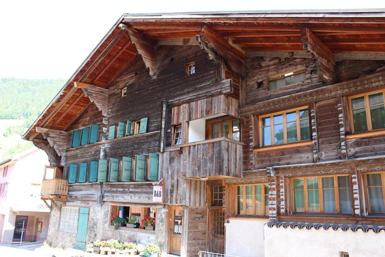 Twin Room in Rossinière, Pays-d'Enhaut Region