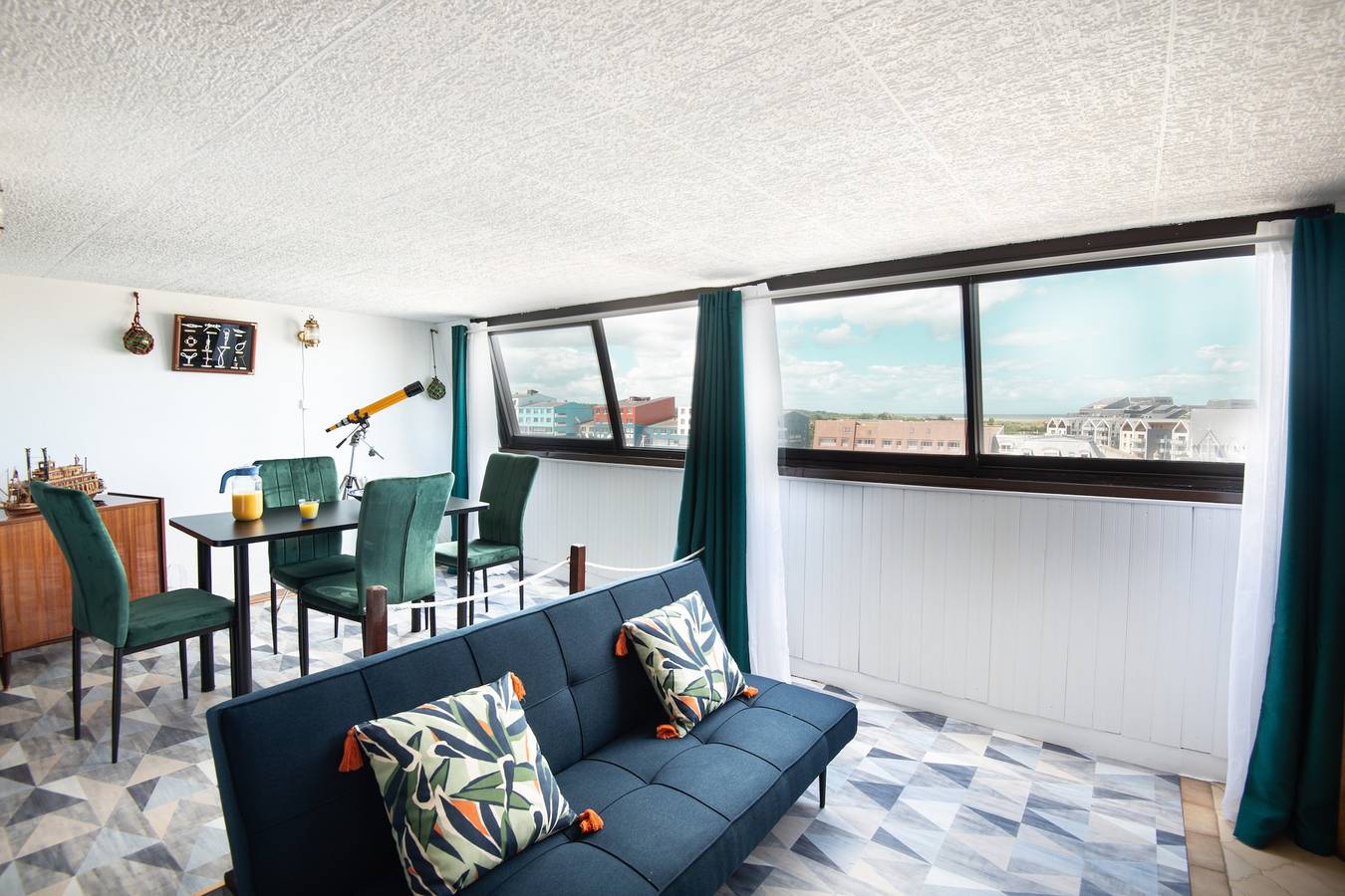 Appartement entier, Titi - Studio pour 4, 7min de la plage in Courseulles-sur-Mer, Région de Caen