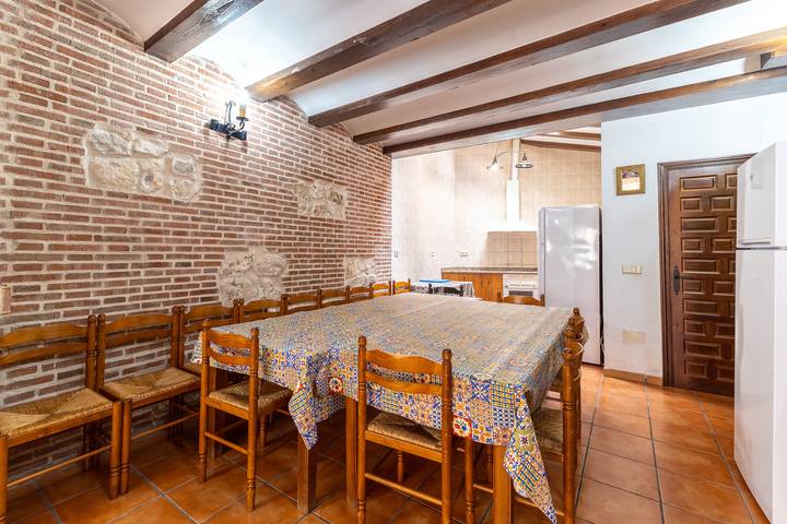 Chalet para 19 personas, con jardín, Se admiten mascotas en Provincia de Madrid - 4