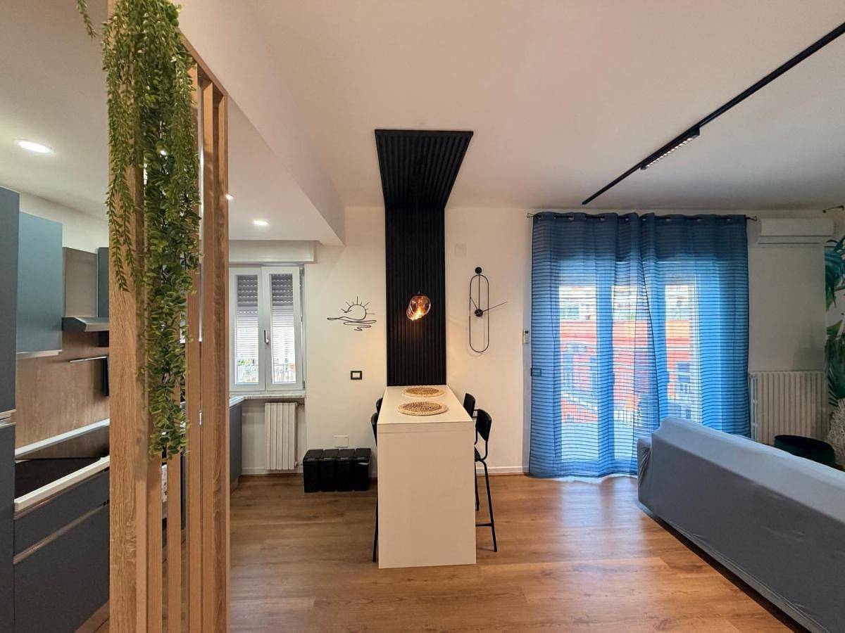 Appartamento intero, Lo Snodo Apartments cucina e parcheggio in Pomigliano d'Arco, Napoli e dintorni