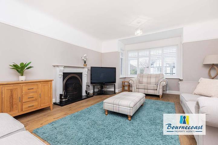 Vacation rental for 8 people, with terrace in Christchurch