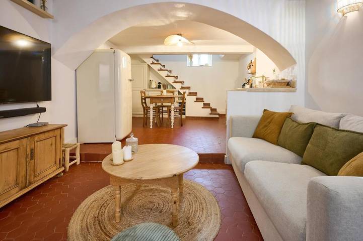 Location de vacances pour 4 personnes, avec jacuzzi dans Office De Tourisme De Bormes Les Mimosas - Le Port - 4