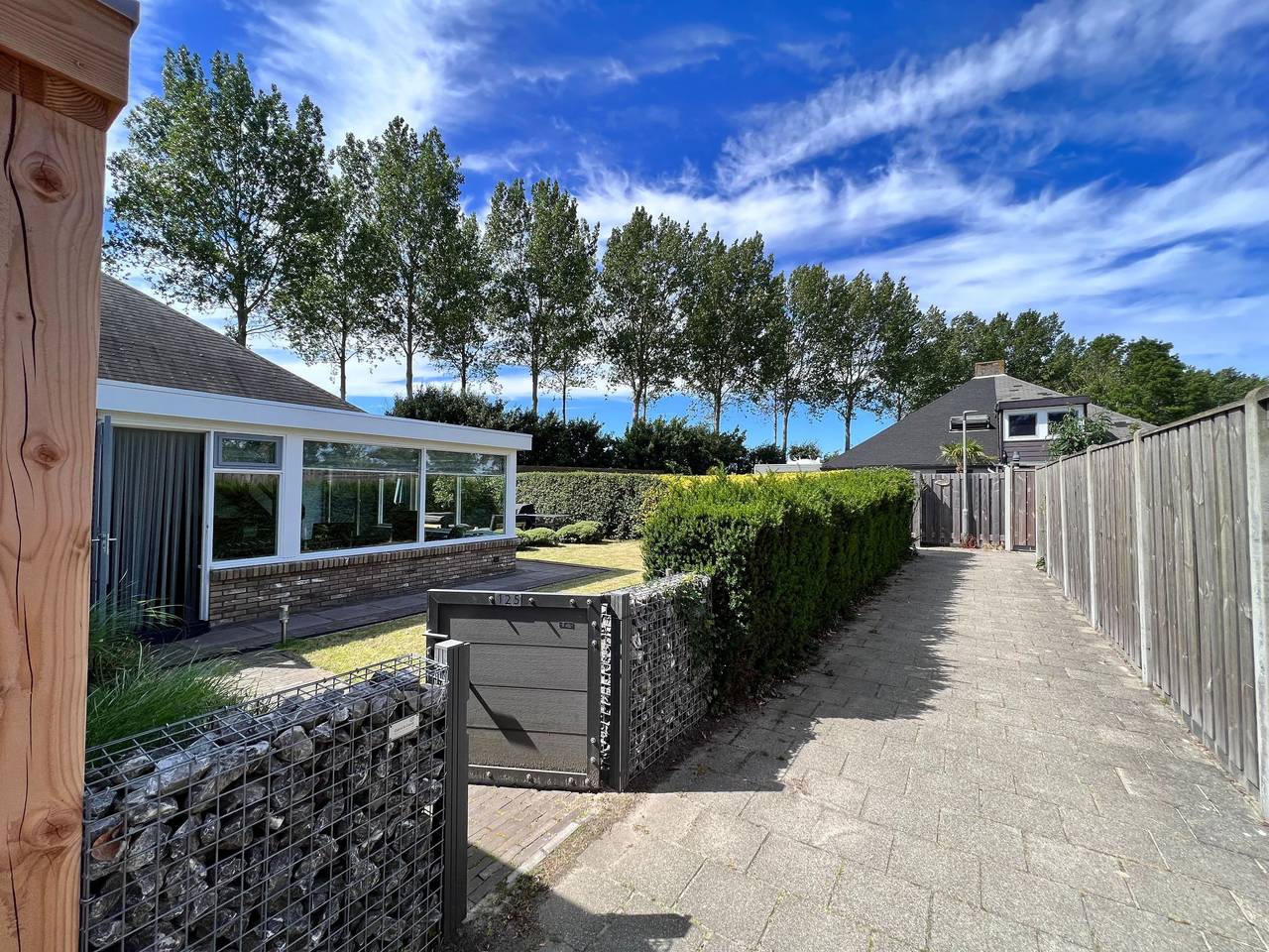 In Stavenisse mit gemütlicher Terrasse in Stavenisse, Nederlandse Noordzeekust