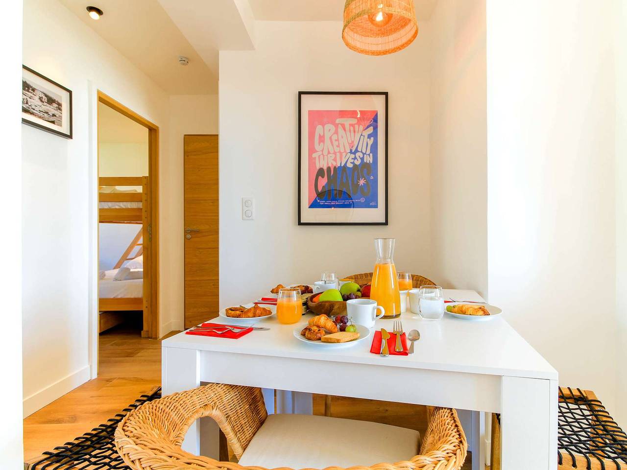Apartamento entero, Apartamento de 3 Habitaciones Centro con Parking y Vista al Mar in Le Lavandou, Region de Toulon