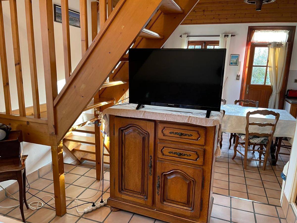 One-Bedroom House in Bouvaincourt-sur-Bresle, Région d'Abbeville