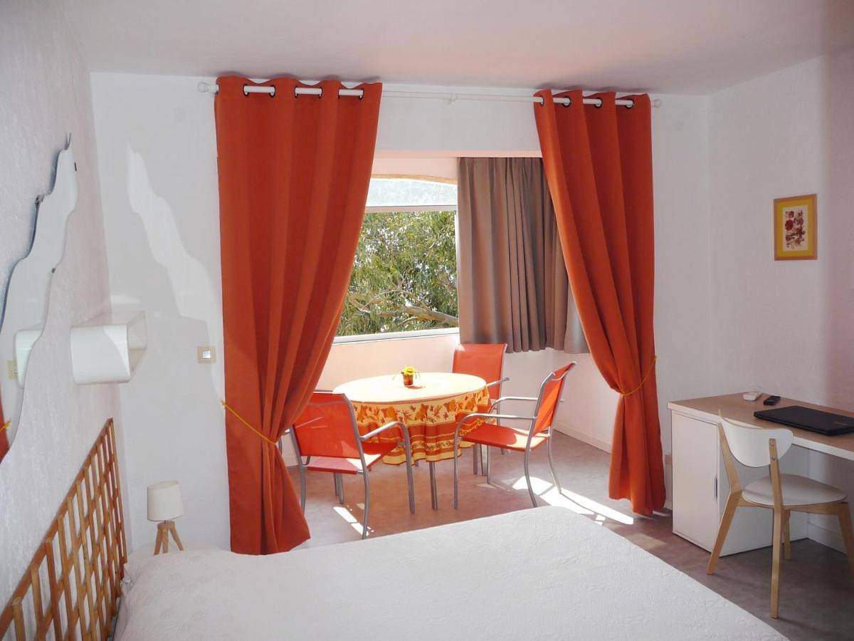 Studio with Sea View in Cavalaire-sur-Mer, Parc national de Port-Cros