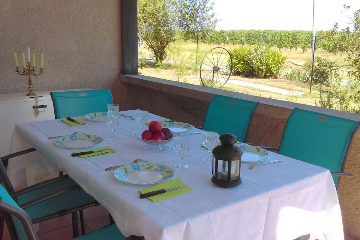 Two-Bedroom Villa in Saint-Pierre-de-Buzet, Région de Nérac