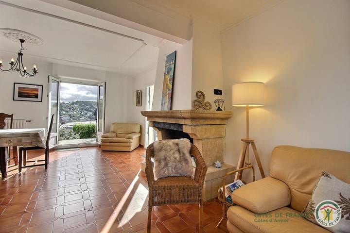 Gîte pour 4 personnes, avec jardin et terrasse à Trédrez-Locquémeau - 3