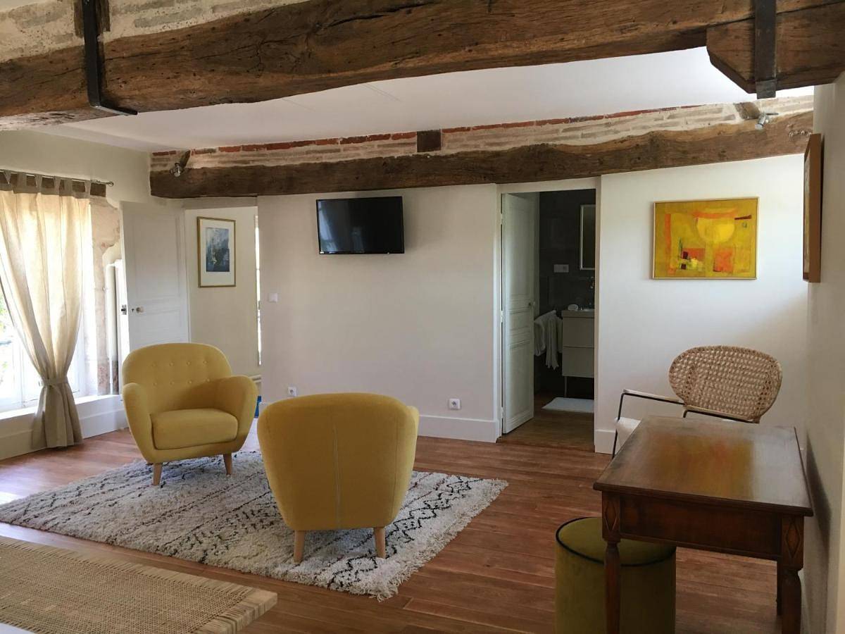 Double Room with Garden View in Bragny-sur-Saône, Région de Chalon-sur-Saône