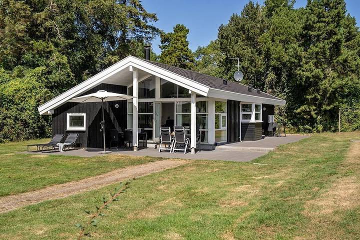 Ferienhaus für 8 Personen, mit Sauna und Garten in Nordstrand (Tranekær)