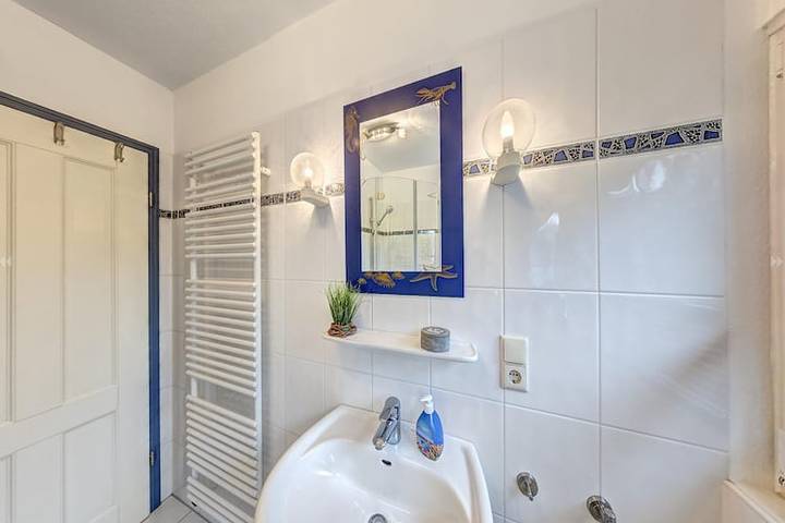 Ferienhaus für 4 Personen, mit Garten und Balkon, kinderfreundlich in Burhave - 4