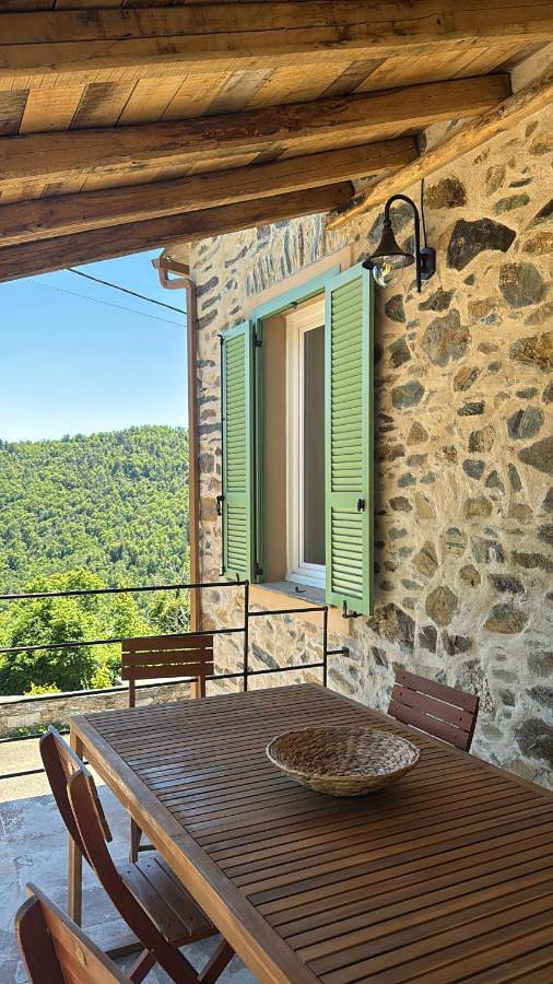 Gîte pour 4 personnes, avec terrasse à Ortiporio - 3