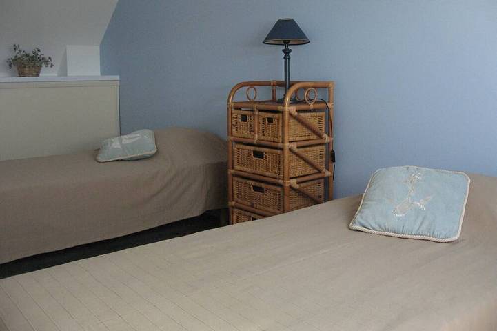 Gite Andrée, 800m from the beach in Pirou, garden, terrace, wifi, wood stove in Pirou, Coutances und Umgebung