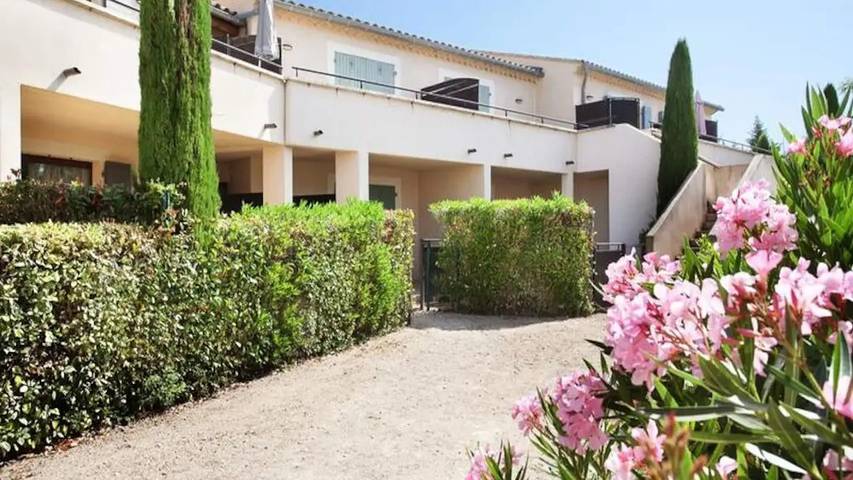 Ferienwohnung für 5 Personen, mit Garten, mit Haustier in Lacoste