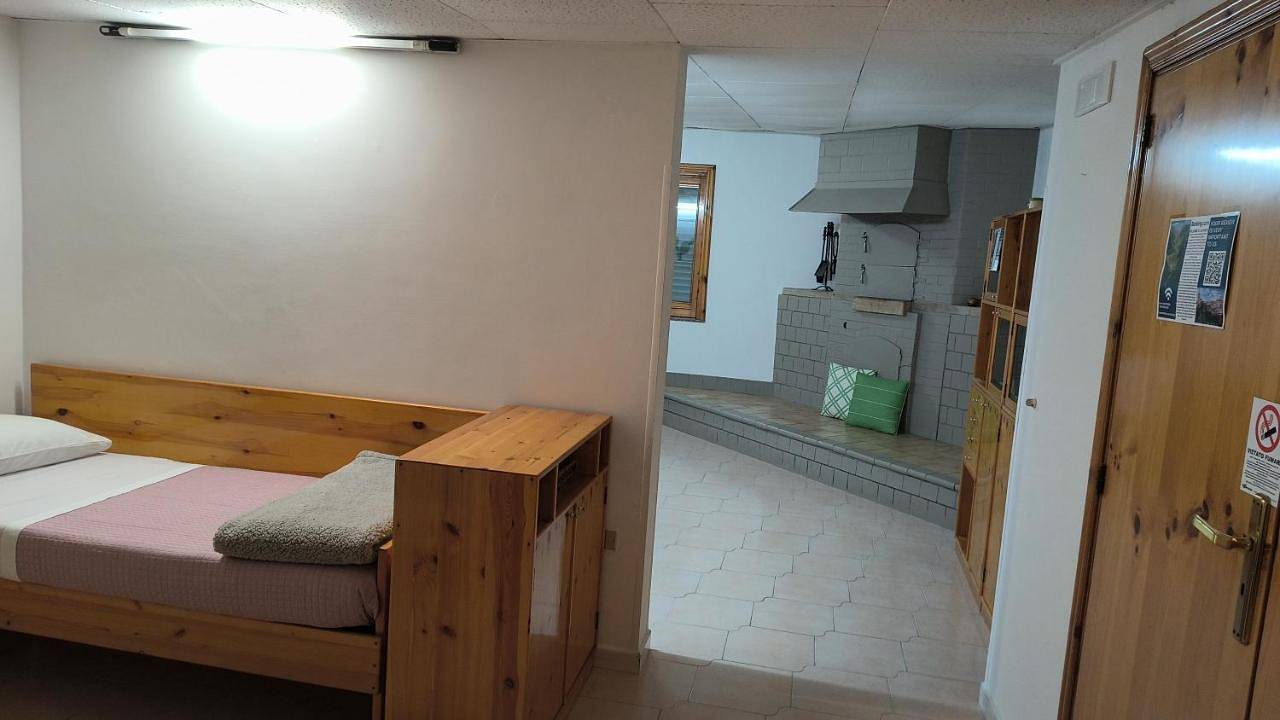Appartamento intero, Casa vacanza con terrazza secondo piano in Laterza, Provincia di Taranto