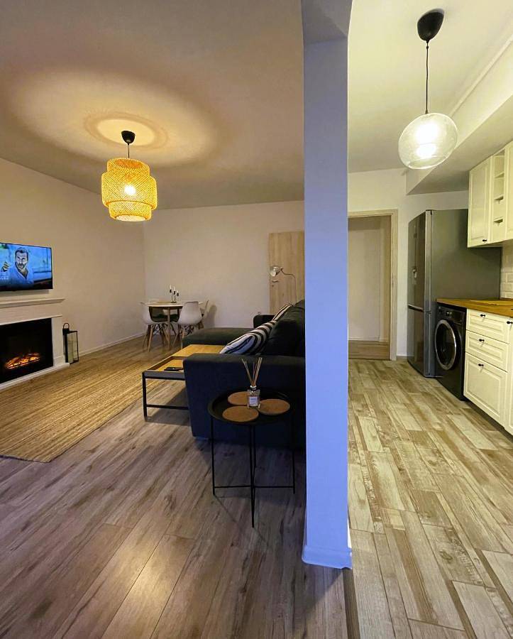 Appartement entier, Cozy Place to Remember – with fireplace & Netflix in Brașov, Carpates