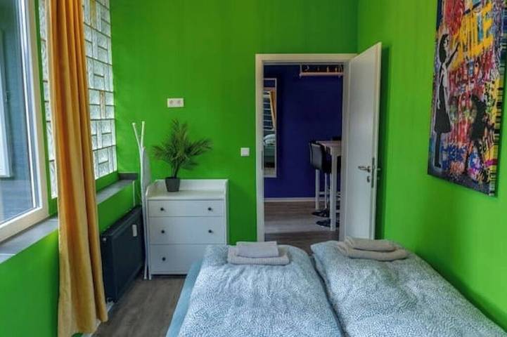 Entire apartment, Stylish apartment with terrace for up to 6 people in Bochum, Ruhr district