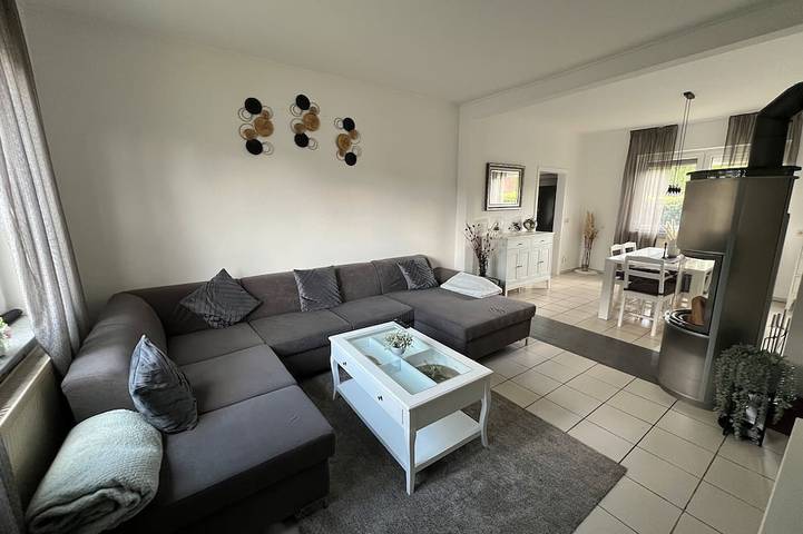 Ferienhaus für 8 Personen, mit Terrasse und Garten - 1