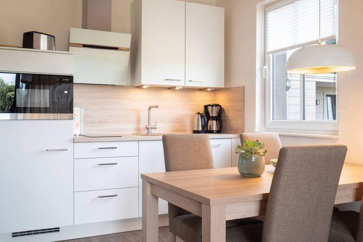 Ferienwohnung für 3 Personen, mit Pool und Sauna sowie Balkon in Börgerende-Rethwisch - 2