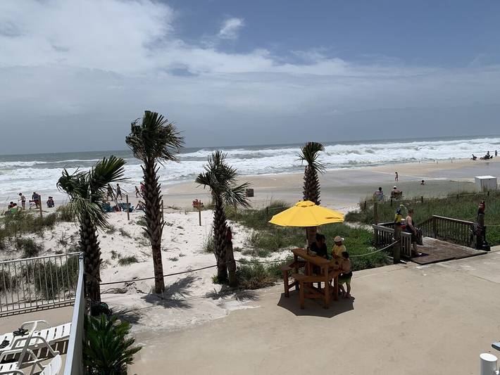 Vacation rental for 4 people, with pool and balcony in Florida-30A