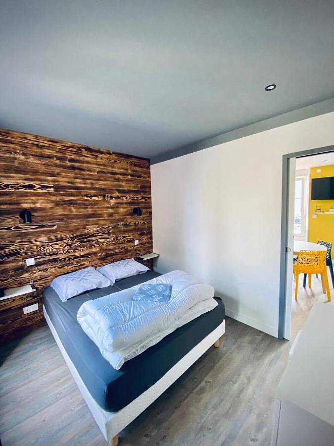 Appartement entier, Two-Bedroom Apartment in Saint-Benoît-de-l'Aure, Région de Bayeux