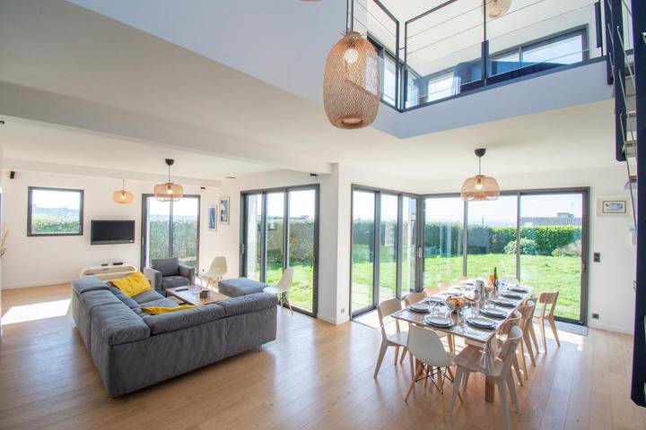 Location de vacances pour 12 personnes, avec jardin et vue dans Plage de Trez Bellec - 2