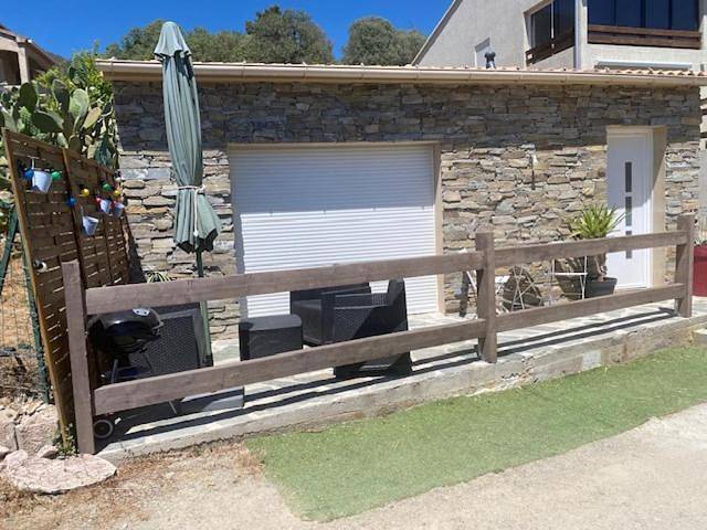 Gîte pour 6 personnes, avec vue et terrasse à Piedigriggio
