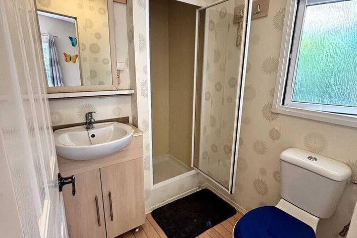 4-Star Farm-Style Campground Rentals in Saint-Augustin-sur-Mer in Saint-Augustin, Côte de Beauté