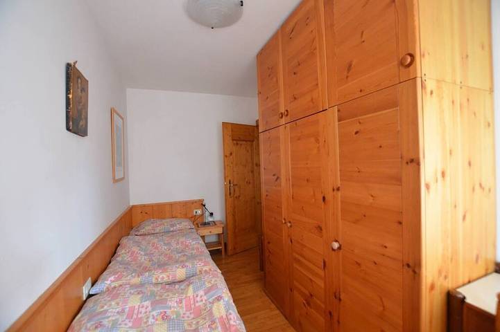 Ganze Wohnung, Cà Enrosarida 2 Wohnung im zentralen Bereich - 6 Betten - Wifi in San Vito di Cadore, Dolomiti Superski