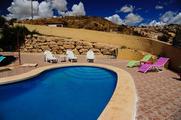 Chalet para 6 personas, con piscina y jardín, Se admiten mascotas en l'Alacantí - 4