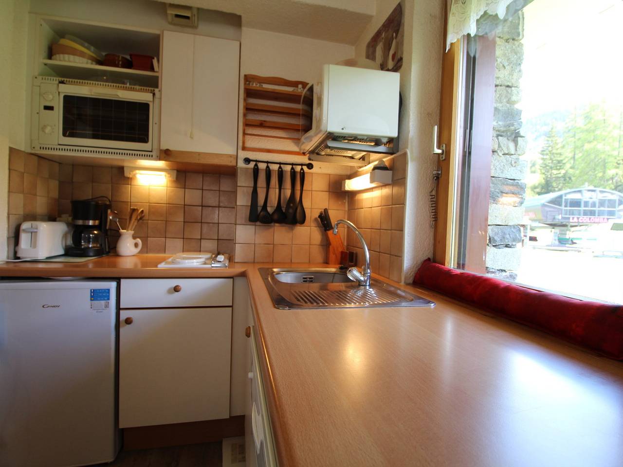 Apartamento entero, Acogedor apartamento 4 pers con balcón y Wifi a pie de pistas in Lanslevillard, Región de Saint-Jean-de-Maurienne