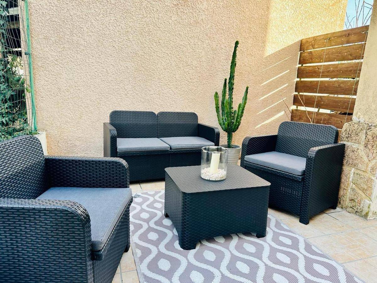 Appartement entier, Two-Bedroom Apartment in Vinon-sur-Verdon, Région de Brignoles