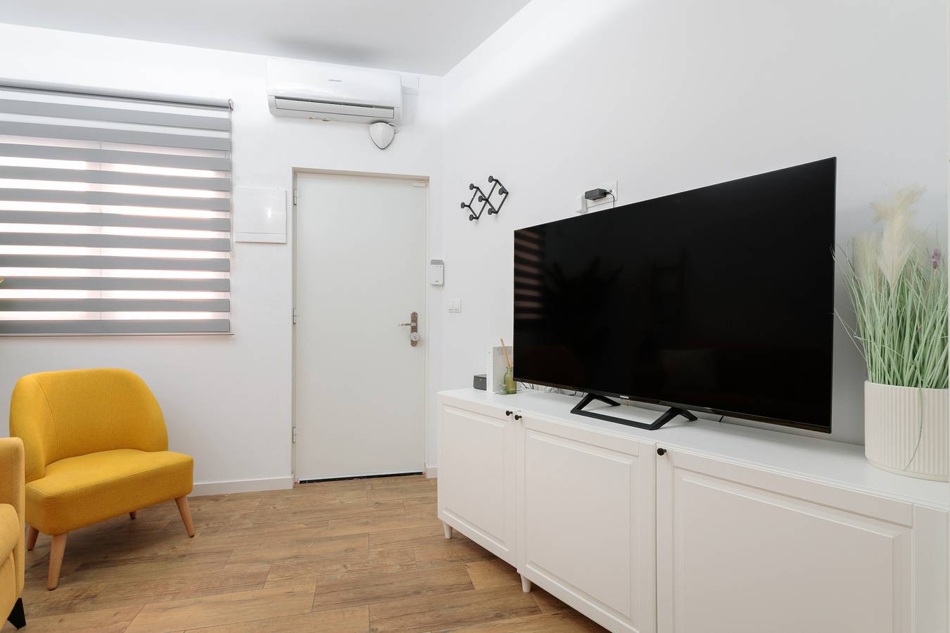 Ganze Wohnung, Ferienwohnung 'Montaraz' mit Wi-Fi und Klimaanlage in Campoamor, Alicante