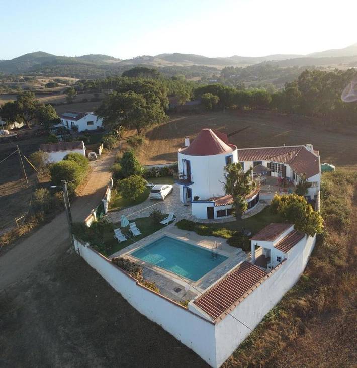 Casa de férias para 6 pessoas, com jardim e vista e ainda piscina em Santiago do Cacém