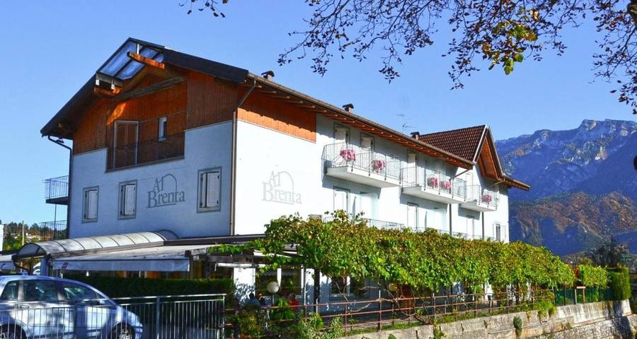 Hôtel pour 3 personnes, avec vue et jardin, animaux acceptés à Levico Terme - 2