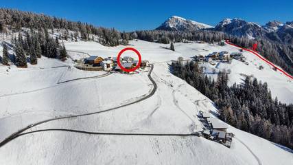 Agriturismo per 5 persone, con balcone e giardino in Alta Badia