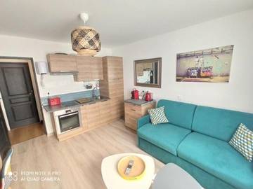 Gîte pour 4 personnes, avec terrasse ainsi que jardin et vue dans Tour Solidor