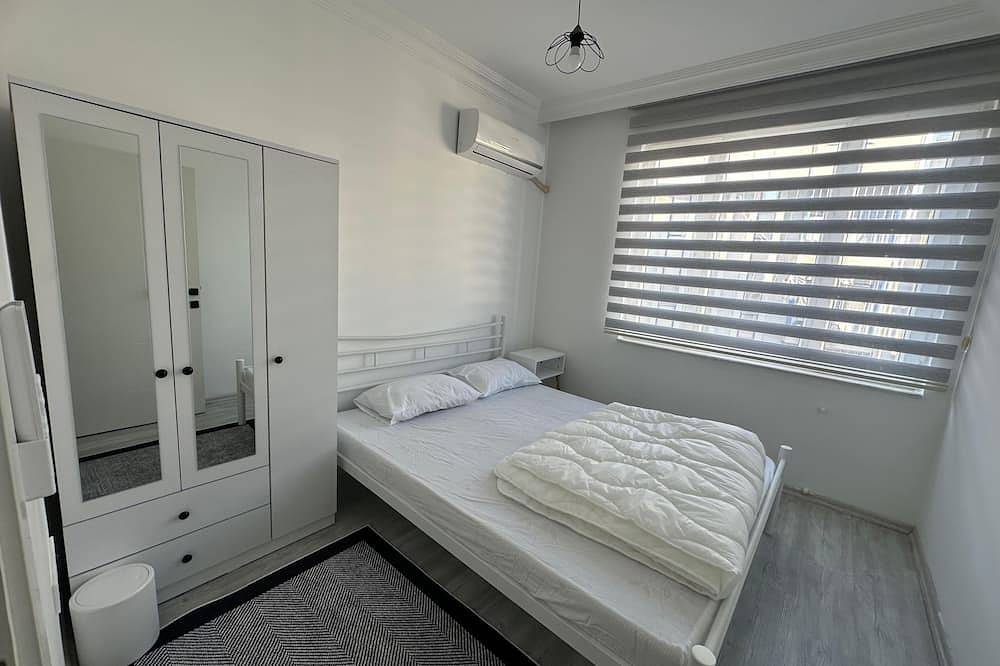 Entire apartment, Charming 2-bedroom apartment with Wifi and Ac in enchanting Antalya in Antalya, Antalya Province