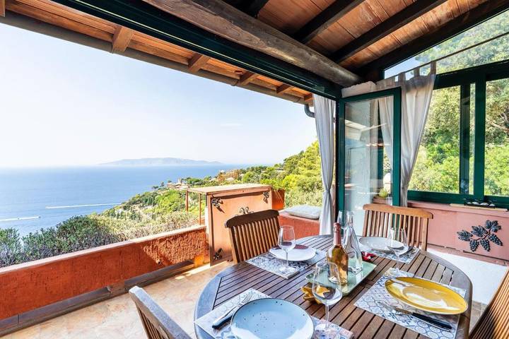 Ferienhaus für 5 Personen, mit Ausblick und Garten
