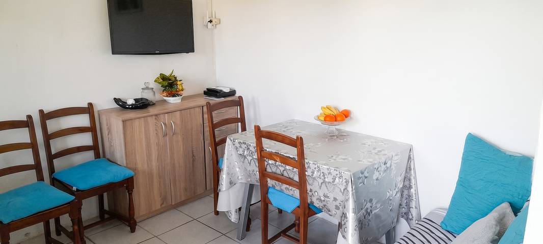 Apartamento entero, Acogedor apartamento en Le Diamant con balcón in Le Diamant, Martinica
