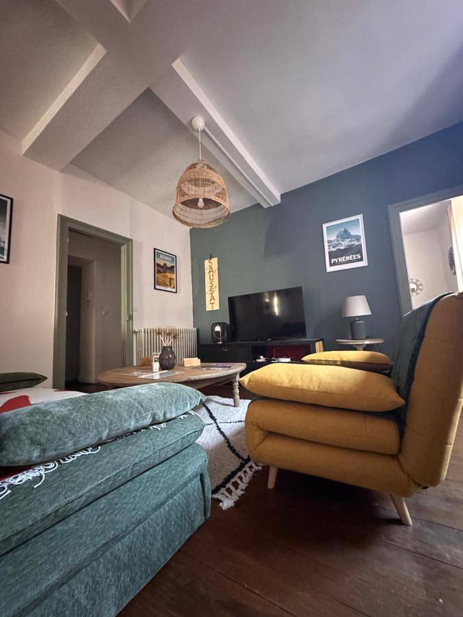 Gîte pour 4 personnes, avec jardin dans Office De Tourisme Pau Pyrenees - 2