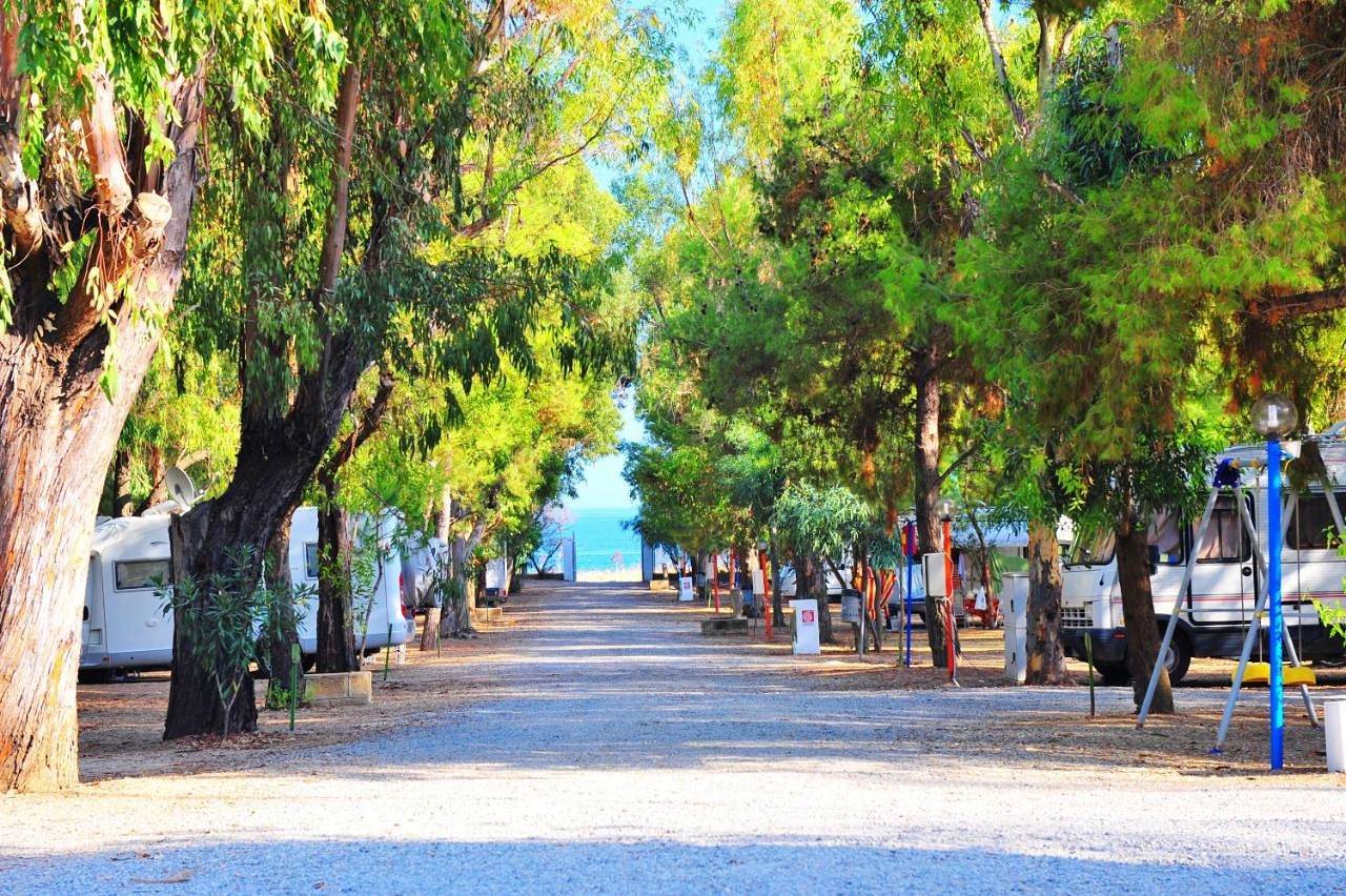 Camping Costa Splendente sul mare in Le Castella, Provincia di Crotone