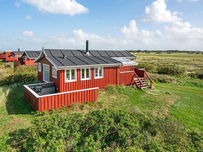 Ferieudlejning for 2 personer, med jacuzzi og terrasse i Lakolk