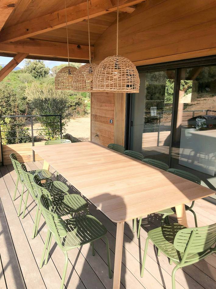 Location de vacances pour 12 personnes, avec terrasse et jardin, adapté aux familles à Pianottoli-Caldarello - 3