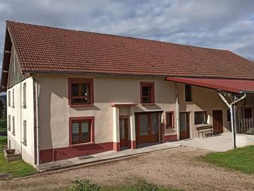 Gîte pour 10 personnes, avec jardin à Champ-le-Duc
