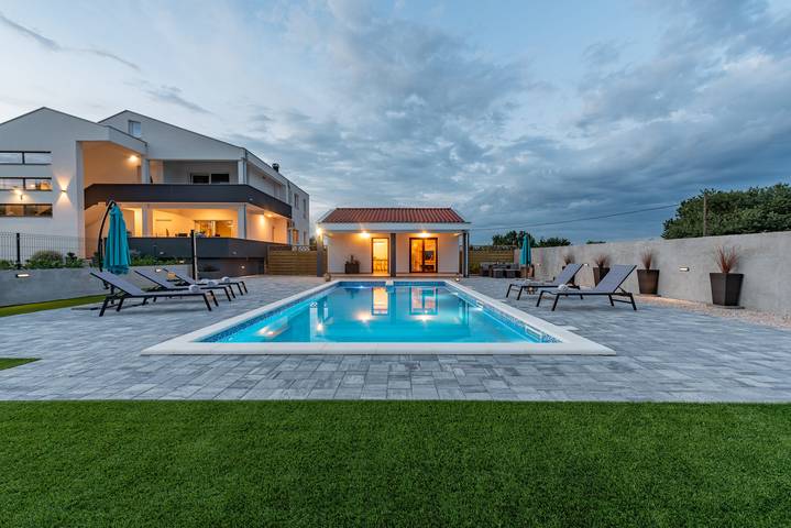 Ferienhaus für 8 Personen, mit Terrasse und Garten in Sveti Petar na Moru