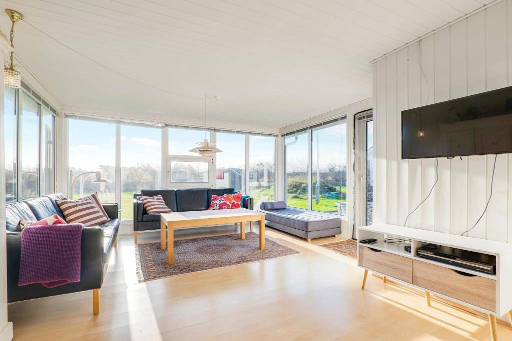 Helles, gemütliches Ferienhaus mit Kaminofen in Søndervig in Søndervig, Holmsland Klit