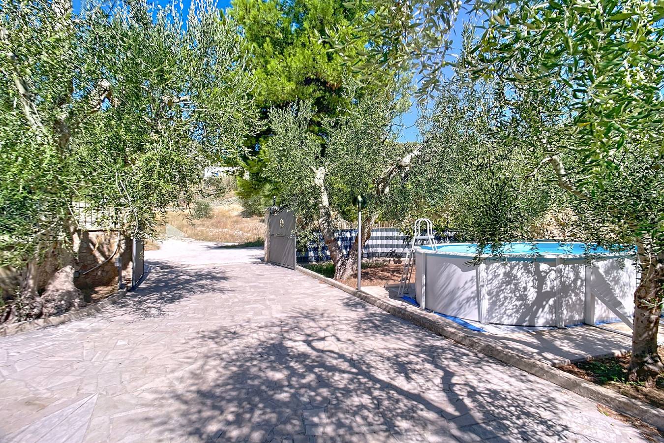 Villa 'La Tesa' avec piscine privée, Wi-Fi et climatisation in Monte Sant'Angelo, Gargano