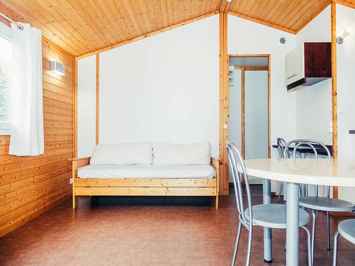 Location de vacances pour 2 personnes, avec piscine ainsi que jardin et terrasse, animaux acceptés à Beynat - 3